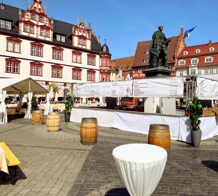 Weinfest am Markt im Mai